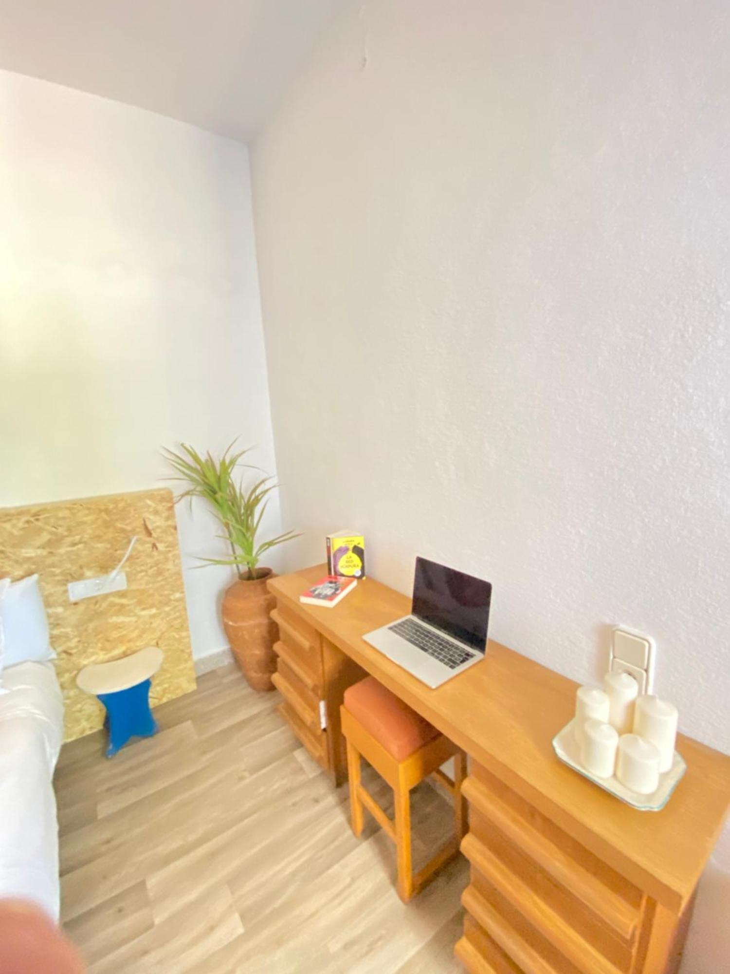 Pink Lemon House Bed & Breakfast Елче Екстериор снимка