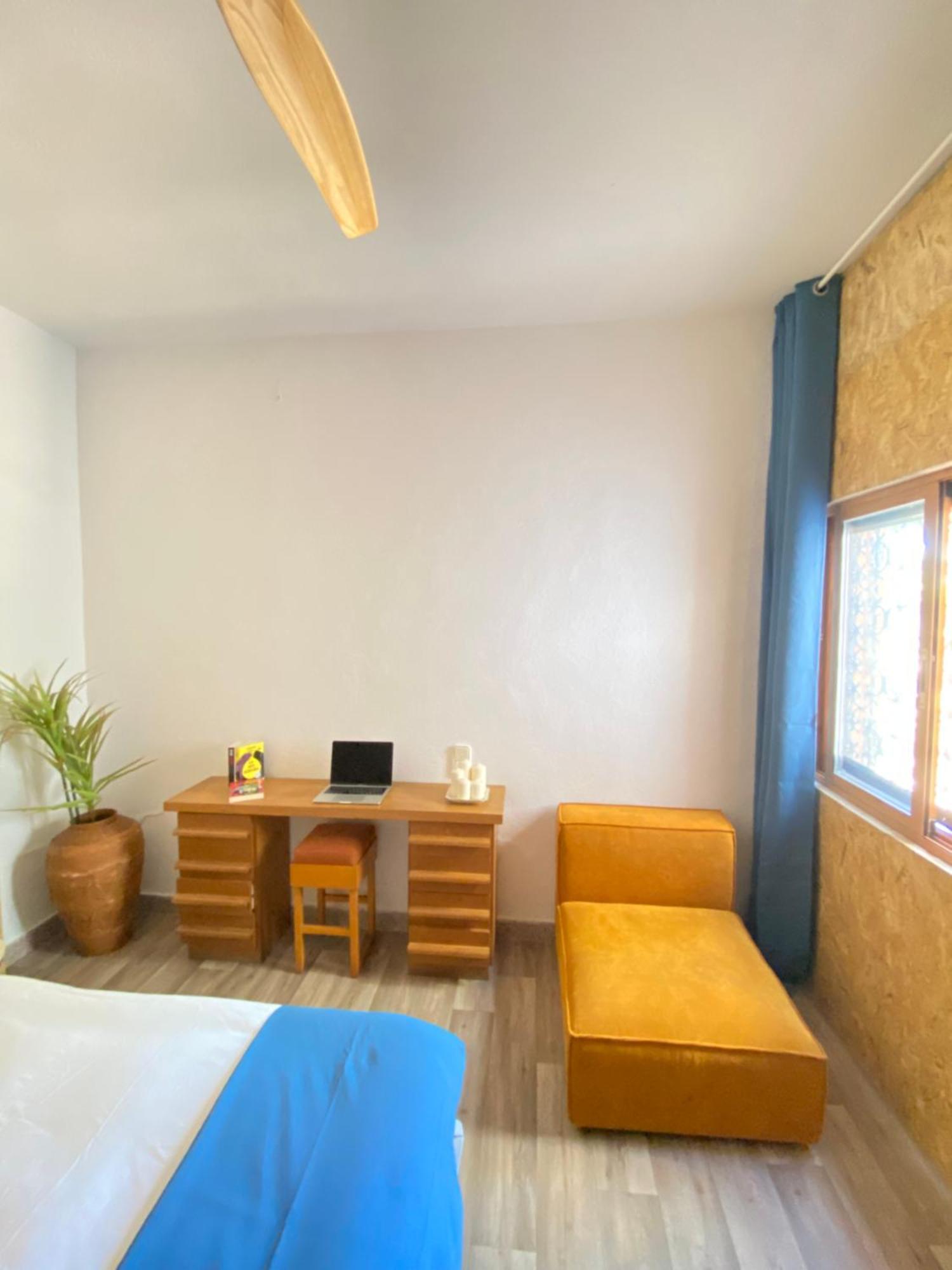 Pink Lemon House Bed & Breakfast Елче Екстериор снимка