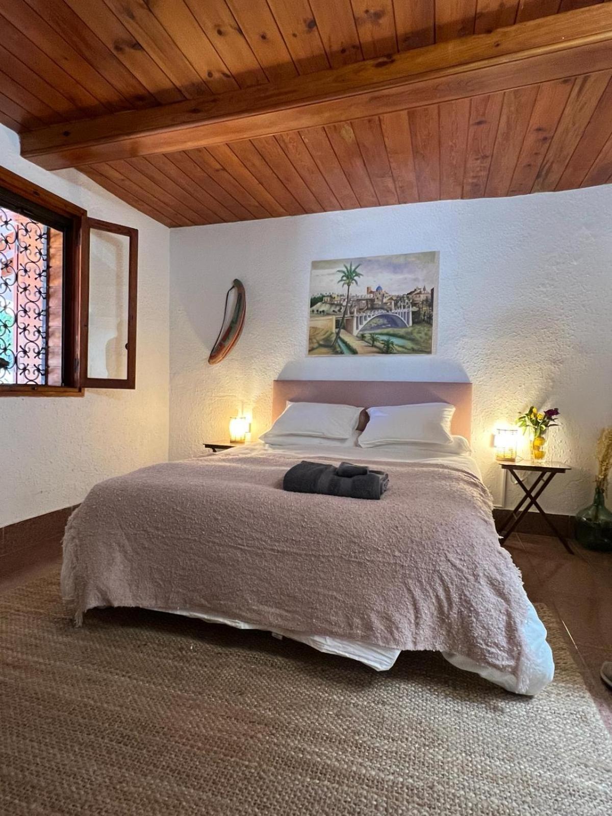 Pink Lemon House Bed & Breakfast Елче Екстериор снимка