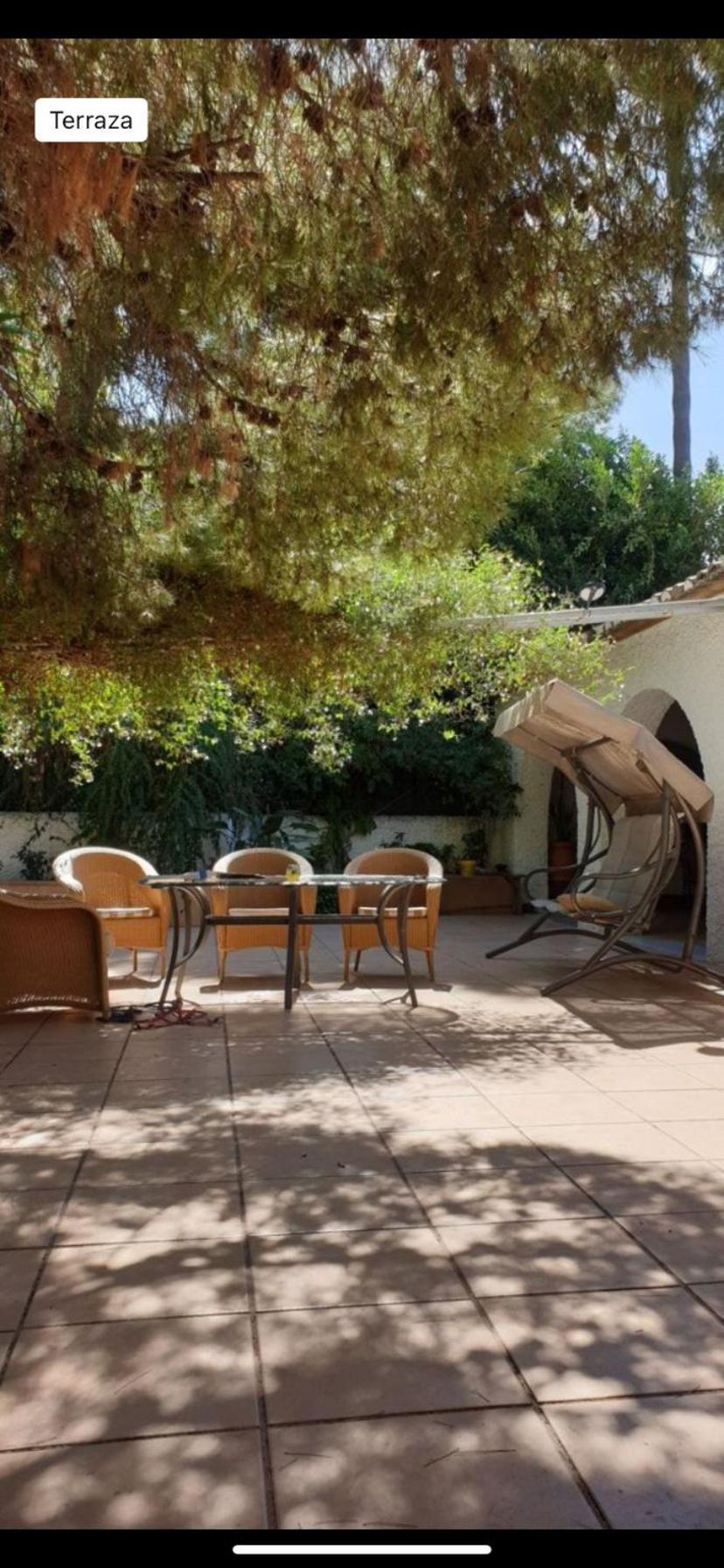 Pink Lemon House Bed & Breakfast Елче Екстериор снимка